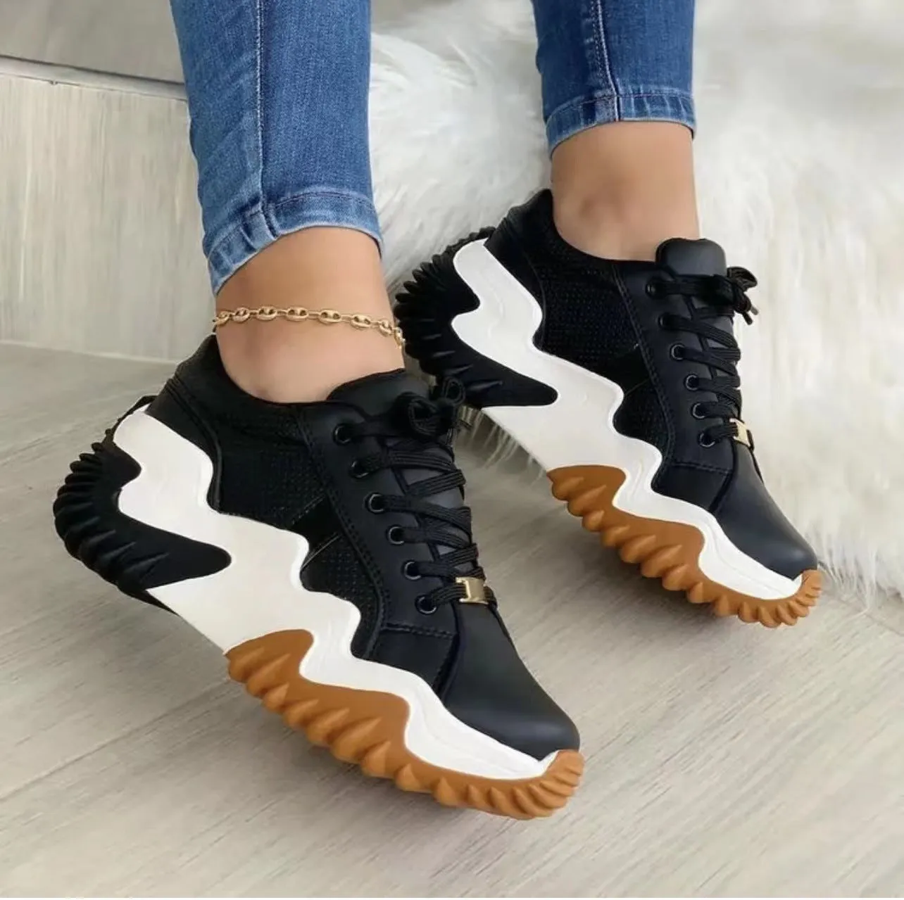 Low Top Sneakers Women Casual Thick Bottom